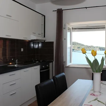 By The Sea Kali, Ugljan - 13865 * קאלי