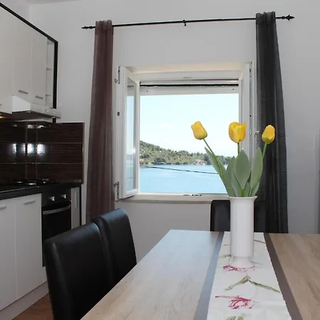 דירה By The Sea Kali, Ugljan - 13865 קאלי