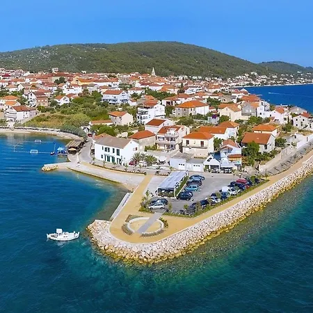 By The Sea Kali, Ugljan - 13865 * קאלי